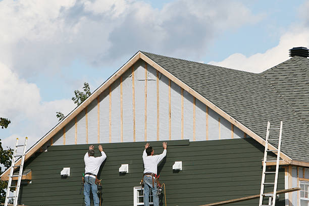 Professional Siding technician working in Mapleton Depot, PA